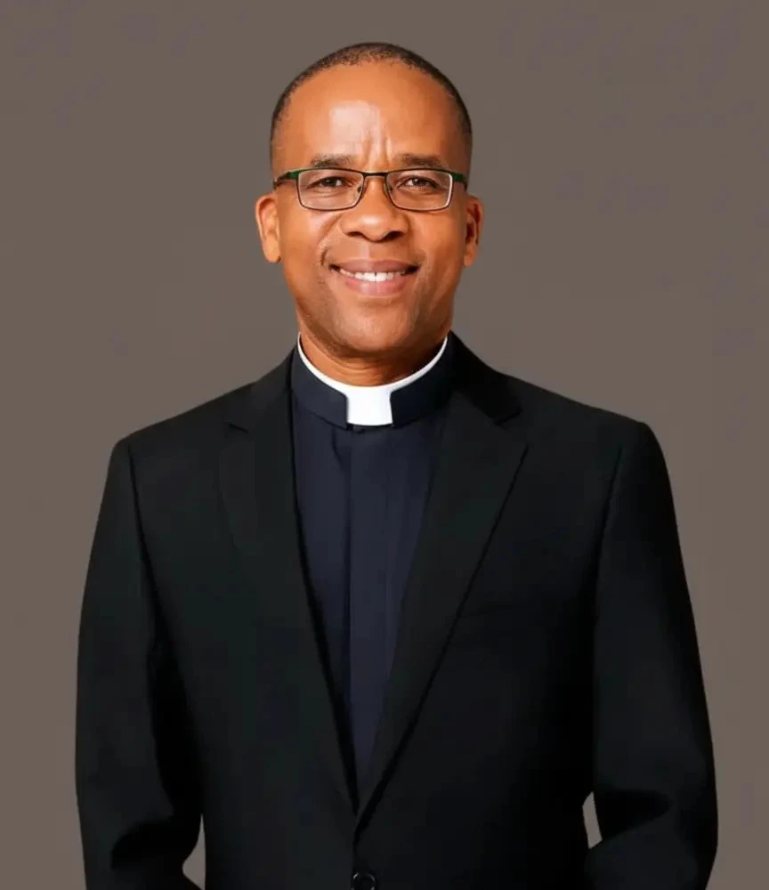 Rev. Mogomotsi Diutlwileng